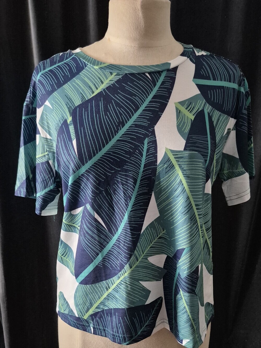 Tropical Leaf Print Short Sleeve Top - Navy & Teal